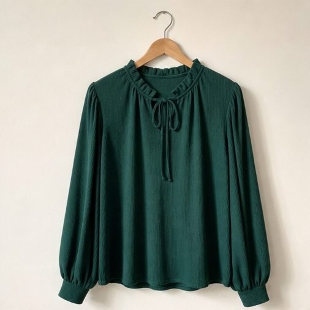 Emerald Lace Trim Top